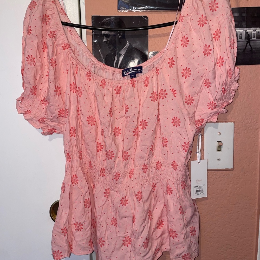 Candie’s pink peplum top